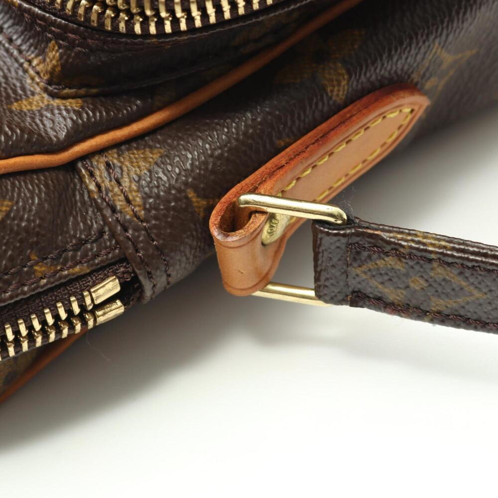 LOUIS VUITTON Brown Monogram Leather Shoulder Bag - Picture 7 of 9